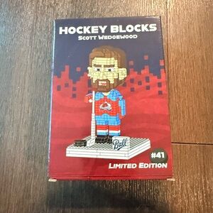 Hockey Blocks Scott Wedgewood Figure - Limited Edition (#41) - Red/Blue